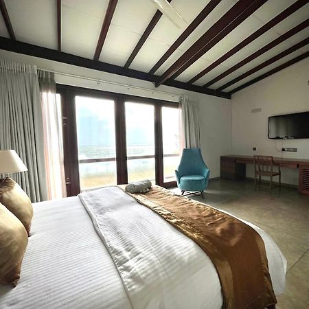 Driftwood Villa Pamunugama Extérieur photo