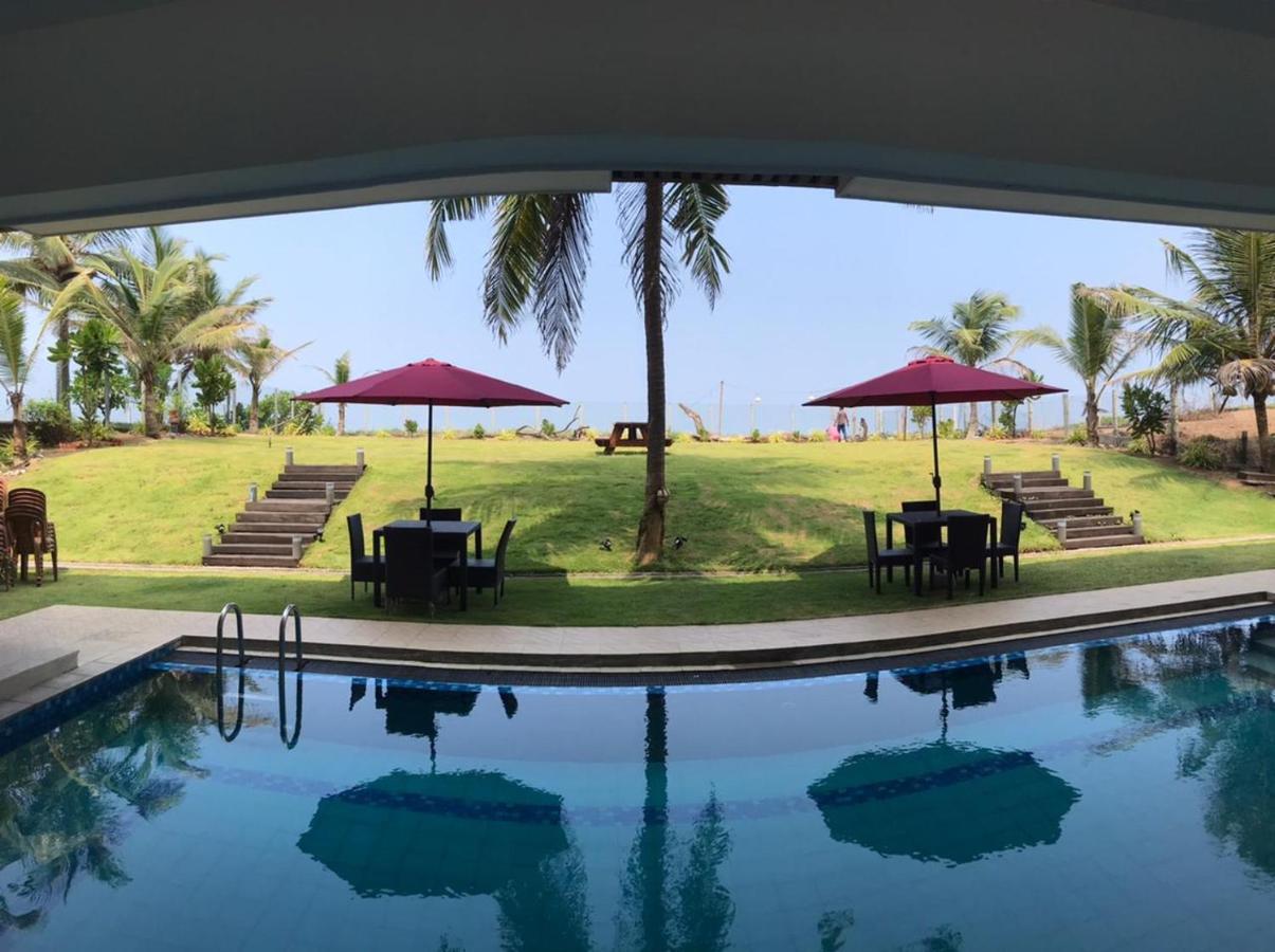 Driftwood Villa Pamunugama Extérieur photo